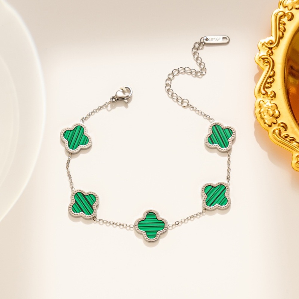 Elegant Silver and Green Clover Bracelet